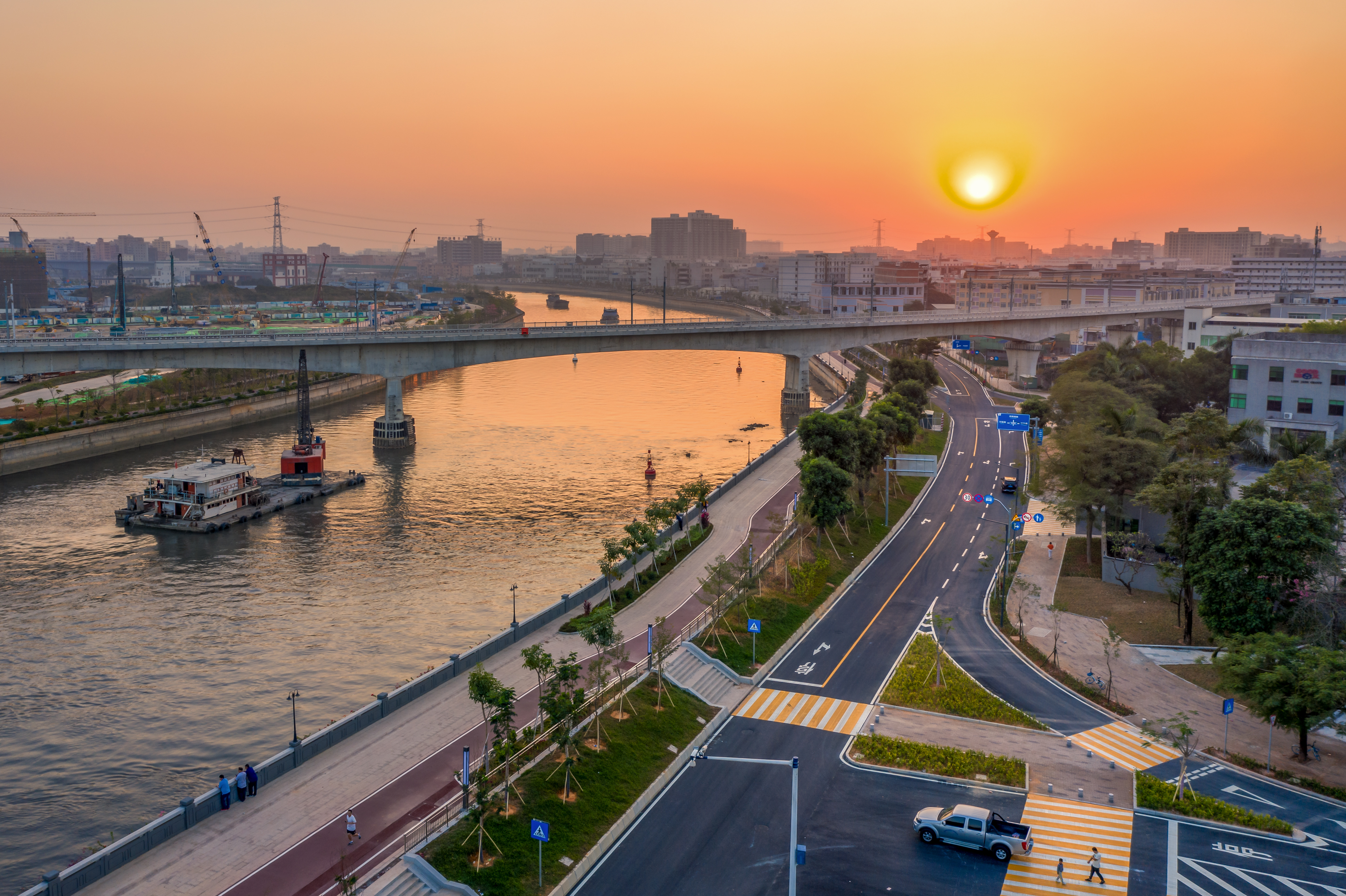 茅洲河.jpg