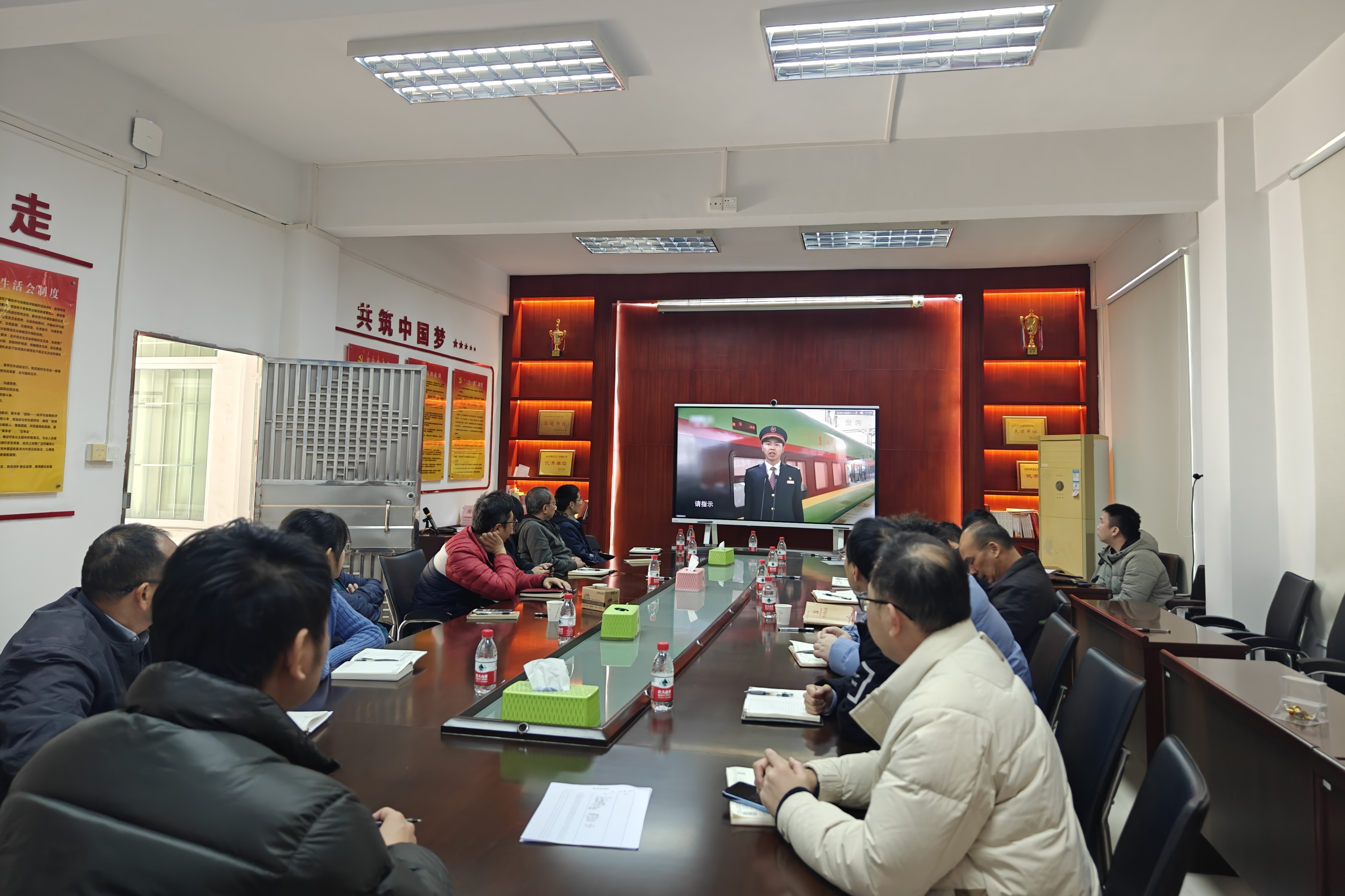 20241216照片-網上娛樂城南畬塱排站管理处党支部开展“践行对党忠诚 担当时代先锋”主题党日活动 (2).jpg