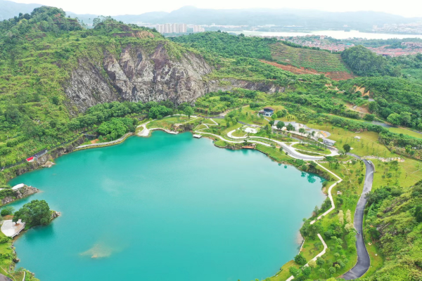 南城水濂山石场景观湖碧道.jpg