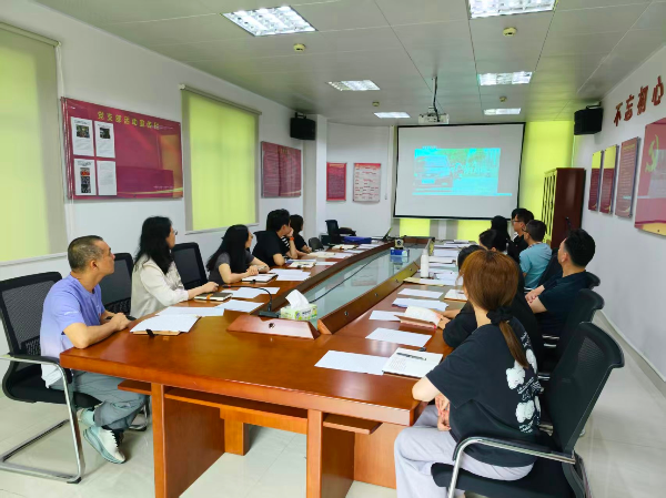 4543167.jpg